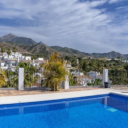 Las Palmas 2A Oasis Properties Nerja Extérieur photo